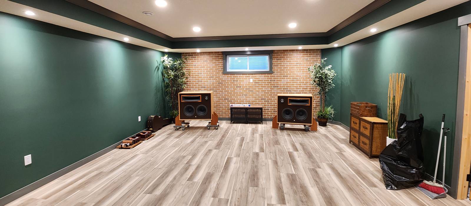 flooring-banner-img-new hall flooring